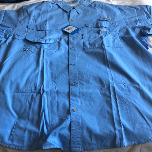 sports wear shirt - Picture 1 of 3